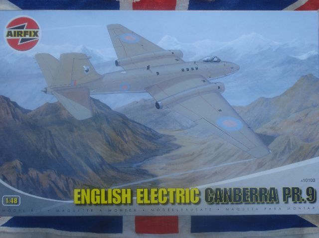 Airfix A10103 ENGLISH ELECTRIC CANBERRA PR.9